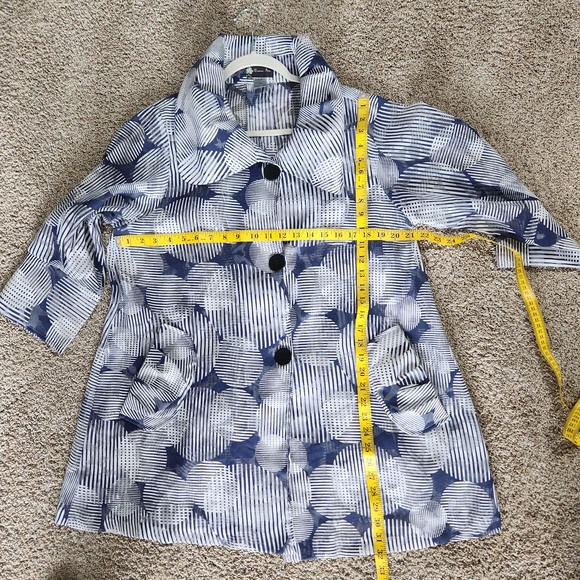 Damee Inc. Blue and White Circle Patterned Sheer Jacket - Picture 11 of 13